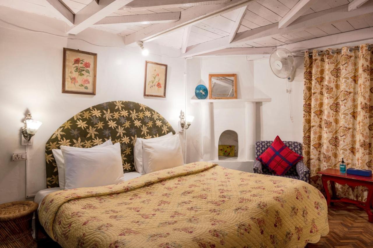 Rosastays Jeolikote Hotel